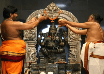 ಗರ್ಭಗುಡಿಗೆ ಹೋಗಿ ಪೂಜೆ ಮಾಡಬೇಡಿ. ಶುಭ ಅಲ್ಲ : ಜ್ಯೋತಿರ್ಲಿಂಗಗಳ ವಿಷಯ ಬೇರೆ..!