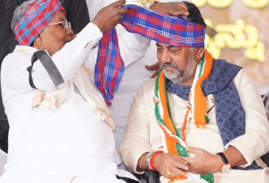 ಡಿಕೆಗೆ ಪೇಟ ಕಟ್ಟಿದರೂ..  ಸಿದ್ದುಗೆ ತಪ್ಪದ ʻಡಿಕೆ ಸಿಎಂ ಘೋಷಣೆʼ ಕಾಟ..!