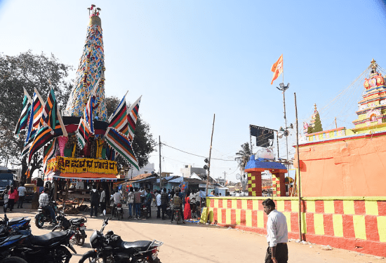 ಜಾತಿ ಜಗಳಕ್ಕೆ ಮೂಲೆ ಸೇರಿದ ಜಾತ್ರೆ ದೇವರು