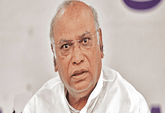 ಖರ್ಗೆ ಹೇಳಿಕೆ ಸಂಚಲನ : ಸಿಎಂ ಸಿದ್ದರಾಮಯ್ಯ ಬದಲಾವಣೆ ಖಚಿತ.. ನಿಶ್ಚಿತ