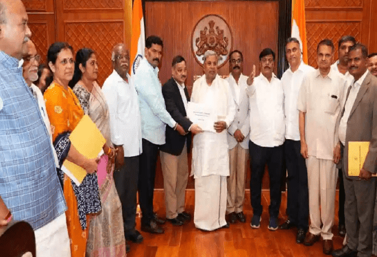 ಸಿದ್ದುಗೆ ಜಾತಿ ಗಣತಿ ವರದಿ : ಲಿಂಗಾಯತ, ಒಕ್ಕಲಿಗ ಅಲ್ಲ. ರಾಜ್ಯದಲ್ಲೀಗ ಮುಸ್ಲಿಮರೇ ನಂ.1