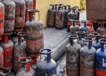 ಶುರುವಾಯ್ತು ಬೆಲೆ ಇಳಿಕೆ : LPG 19 ಕೆಜಿ ಬೆಲೆ ಇಳಿಸಿದ ಕೇಂದ್ರ